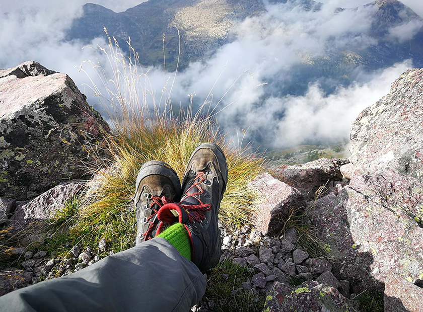 vista dal pizzo del becco alpi orobie calze elbec